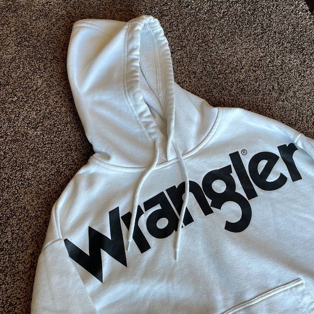 Wrangler Cropped Hoodie - Picture 2 of 6